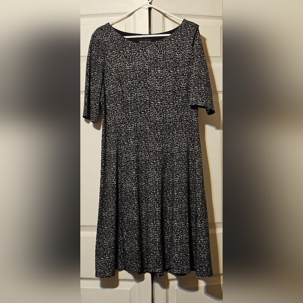 Connected Apparel Dress Size 14 Black White Abstract Stretch Women Dress